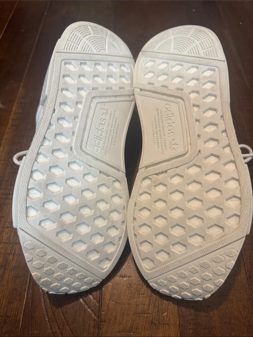 Adidas NMD R1 W Women’s White/Silver GW5681 The 3 Stripes Velour